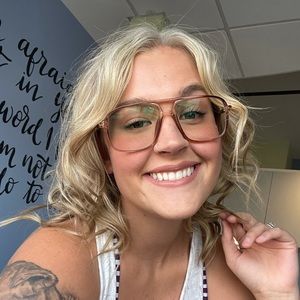 Meet your Posher, Lakyn